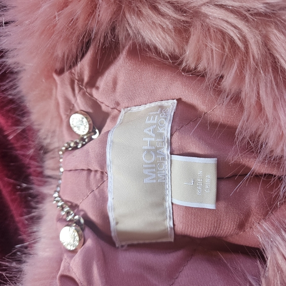 Michael Kors Short Faux Fur Coat - Picture 2 of 4